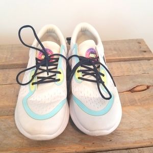Nike size 8 Joyride Run